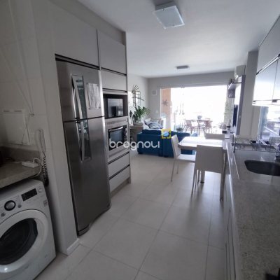 Apartamento com 95m², 3 quartos (sendo 1 suíte), 2 garagens, no bairro Ingleses em Florianópolis