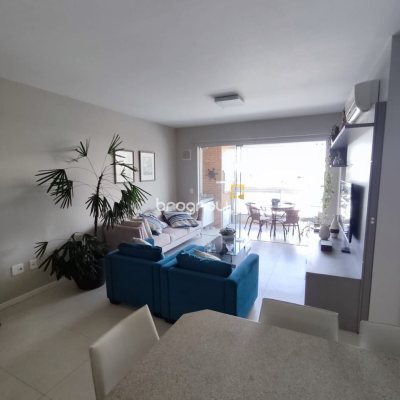 Apartamento com 95m², 3 quartos (sendo 1 suíte), 2 garagens, no bairro Ingleses em Florianópolis