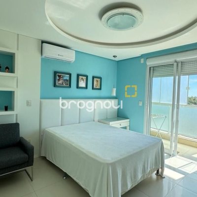 Cobertura com 406m², 4 quartos (sendo 4 suítes), 5 garagens, no bairro Santinho em Florianópolis