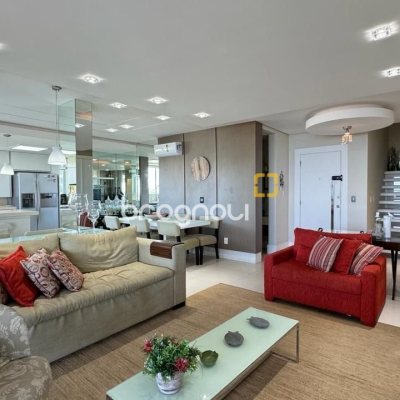 Cobertura com 406m², 4 quartos (sendo 4 suítes), 5 garagens, no bairro Santinho em Florianópolis