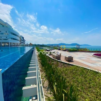 Apartamento com 180m², 3 quartos (sendo 3 suítes), 3 garagens, no bairro Ingleses em Florianópolis