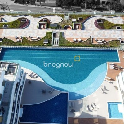 Apartamento com 180m², 3 quartos (sendo 3 suítes), 3 garagens, no bairro Ingleses em Florianópolis