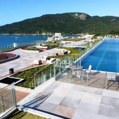 Apartamento com 180m², 3 quartos (sendo 3 suítes), 3 garagens, no bairro Ingleses em Florianópolis