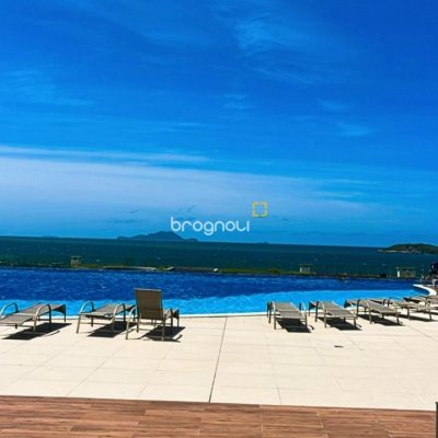 Apartamento com 180m², 3 quartos (sendo 3 suítes), 3 garagens, no bairro Ingleses em Florianópolis