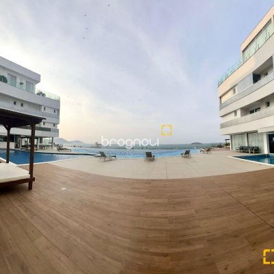 Apartamento com 180m², 3 quartos (sendo 3 suítes), 3 garagens, no bairro Ingleses em Florianópolis
