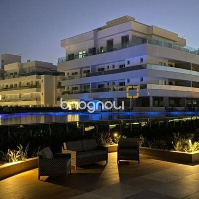 Apartamento com 180m², 3 quartos (sendo 3 suítes), 3 garagens, no bairro Ingleses em Florianópolis