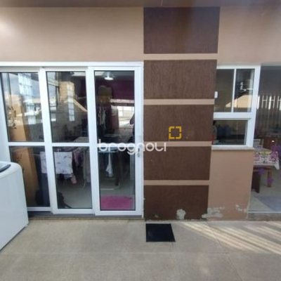 Casa com 100m², 3 quartos (sendo 1 suíte), 3 garagens, no bairro Forquilhas em São José
