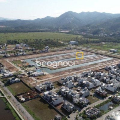 Terreno com 150m², no bairro Deltaville em Biguaçu