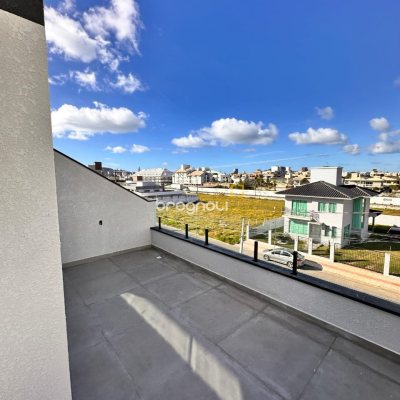 Casa com 201m², 3 quartos (sendo 3 suítes), 2 garagens, no bairro Ingleses em Florianópolis
