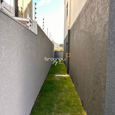 Casa com 201m², 3 quartos (sendo 3 suítes), 2 garagens, no bairro Ingleses em Florianópolis