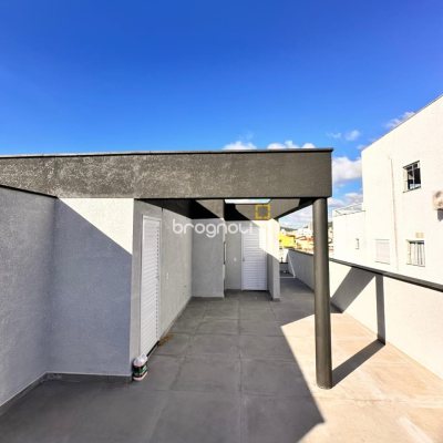 Casa com 201m², 3 quartos (sendo 3 suítes), 2 garagens, no bairro Ingleses em Florianópolis