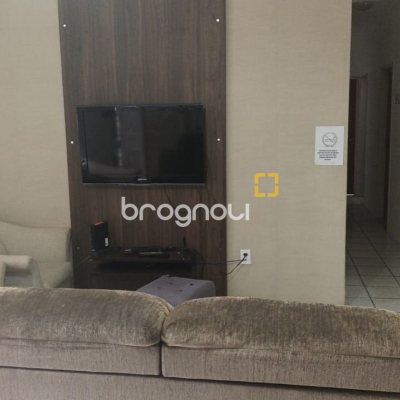 Pousada / Hotel com 360m², 7 quartos, no bairro Trindade em Florianópolis