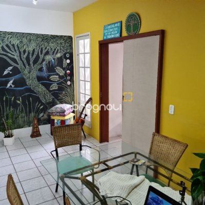 Pousada / Hotel com 360m², 7 quartos, no bairro Trindade em Florianópolis