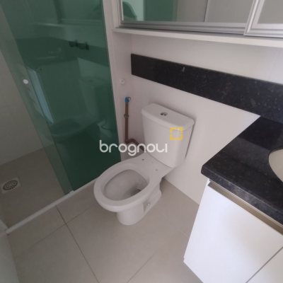 Apartamento com 68m², 2 quartos (sendo 1 suíte), 1 garagem, no bairro Kobrasol em São José