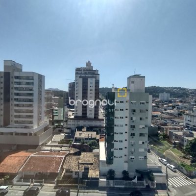 Apartamento com 68m², 2 quartos (sendo 1 suíte), 1 garagem, no bairro Kobrasol em São José