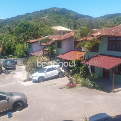 Casa com 530m², 5 quartos, 8 garagens, no bairro Lagoa da Conceição em Florianópolis