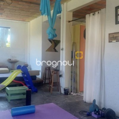 Casa com 530m², 5 quartos, 8 garagens, no bairro Lagoa da Conceição em Florianópolis