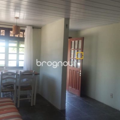 Casa com 530m², 5 quartos, 8 garagens, no bairro Lagoa da Conceição em Florianópolis
