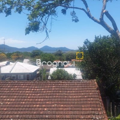 Casa com 530m², 5 quartos, 8 garagens, no bairro Lagoa da Conceição em Florianópolis