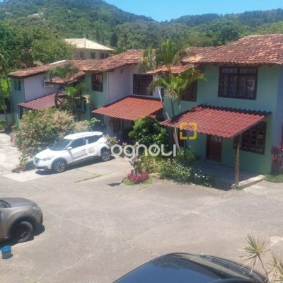 Casa com 530m², 5 quartos, 8 garagens, no bairro Lagoa da Conceição em Florianópolis