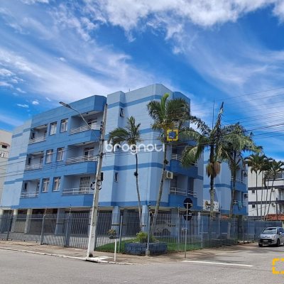 Prédio com 1539m², 21 garagens, no bairro Canasvieiras em Florianópolis