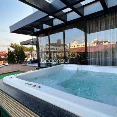 Casa de Condomínio com 782m², 5 quartos (sendo 5 suítes), 12 garagens, no bairro Ingleses em Florianópolis