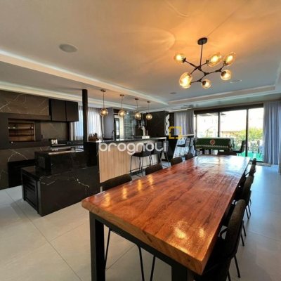 Casa de Condomínio com 782m², 5 quartos (sendo 5 suítes), 12 garagens, no bairro Ingleses em Florianópolis