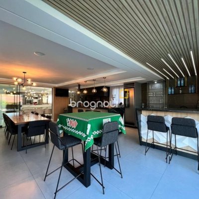 Casa de Condomínio com 782m², 5 quartos (sendo 5 suítes), 12 garagens, no bairro Ingleses em Florianópolis