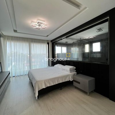 Casa de Condomínio com 782m², 5 quartos (sendo 5 suítes), 12 garagens, no bairro Ingleses em Florianópolis