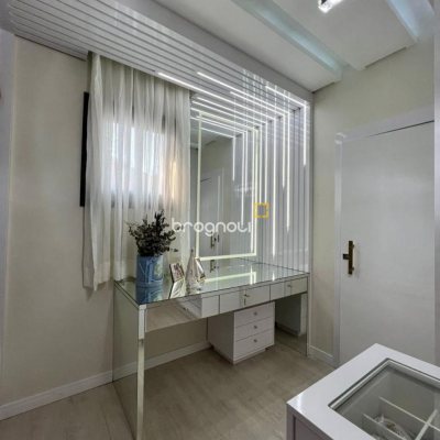 Casa de Condomínio com 782m², 5 quartos (sendo 5 suítes), 12 garagens, no bairro Ingleses em Florianópolis