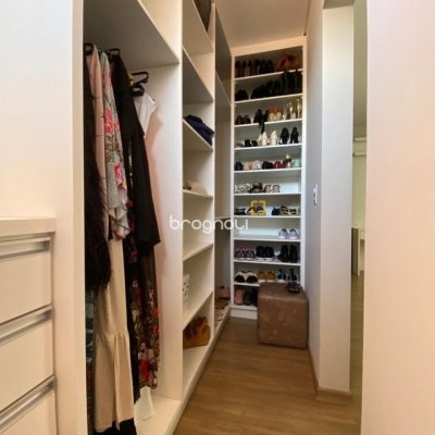 Casa com 360m², 4 quartos (sendo 3 suítes), 2 garagens, no bairro Ingleses em Florianópolis