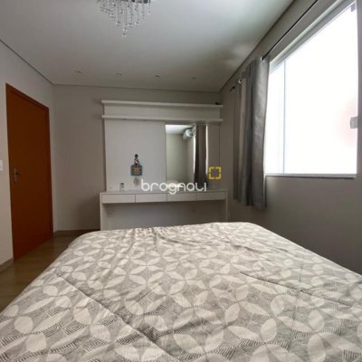 Casa com 360m², 4 quartos (sendo 3 suítes), 2 garagens, no bairro Ingleses em Florianópolis