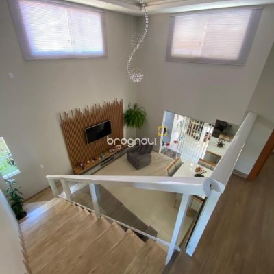 Casa com 360m², 4 quartos (sendo 3 suítes), 2 garagens, no bairro Ingleses em Florianópolis