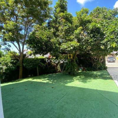 Casa com 360m², 4 quartos (sendo 3 suítes), 2 garagens, no bairro Ingleses em Florianópolis