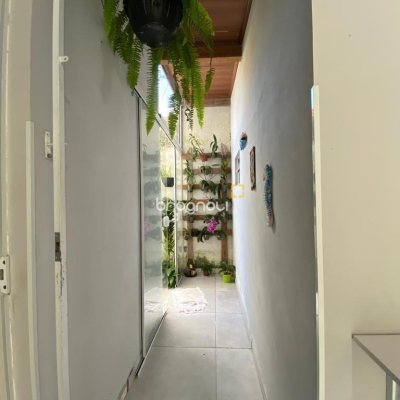 Casa com 360m², 4 quartos (sendo 3 suítes), 2 garagens, no bairro Ingleses em Florianópolis