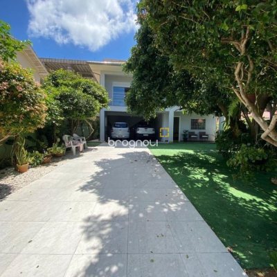 Casa com 360m², 4 quartos (sendo 3 suítes), 2 garagens, no bairro Ingleses em Florianópolis