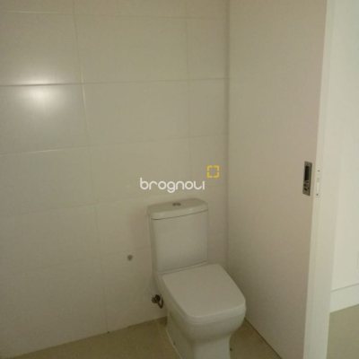 Apartamento com 113m², 3 quartos (sendo 3 suítes), 3 garagens, no bairro Beira Mar Norte em Florianópolis