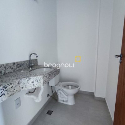 Casa com 89m², 2 quartos (sendo 2 suítes), 2 garagens, no bairro Rio Vermelho em Florianópolis