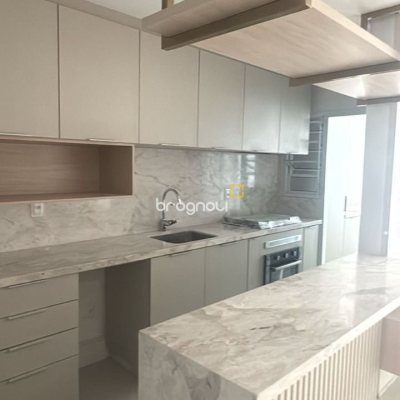 Apartamento com 102m², 3 quartos (sendo 1 suíte), 2 garagens, no bairro Jardim Atlântico em Florianópolis