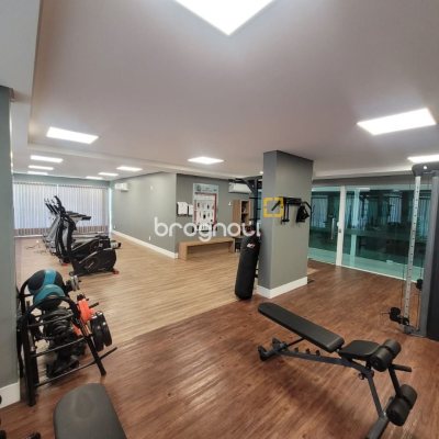 Apartamento com 102m², 3 quartos (sendo 1 suíte), 2 garagens, no bairro Jardim Atlântico em Florianópolis