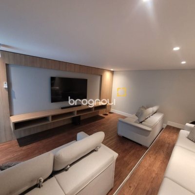 Apartamento com 102m², 3 quartos (sendo 1 suíte), 2 garagens, no bairro Jardim Atlântico em Florianópolis