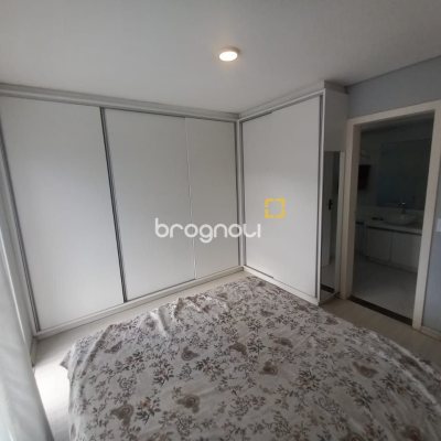 Casa com 158m², 3 quartos (sendo 3 suítes), 2 garagens, no bairro Rio Vermelho em Florianópolis