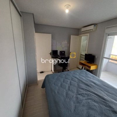 Casa com 158m², 3 quartos (sendo 3 suítes), 2 garagens, no bairro Rio Vermelho em Florianópolis