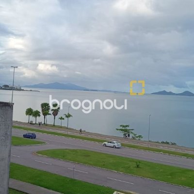 Apartamento com 128m², 3 quartos (sendo 1 suíte), 1 garagem, no bairro Estreito em Florianópolis
