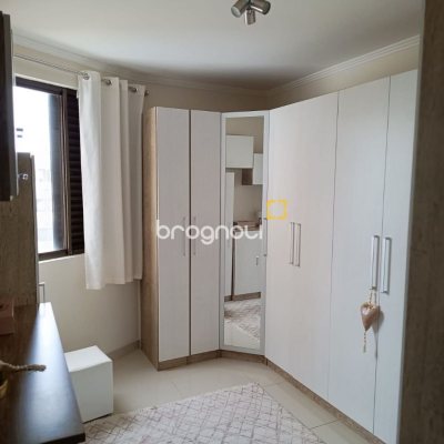 Apartamento com 128m², 3 quartos (sendo 1 suíte), 1 garagem, no bairro Estreito em Florianópolis