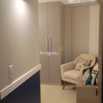 Apartamento com 128m², 3 quartos (sendo 1 suíte), 1 garagem, no bairro Estreito em Florianópolis