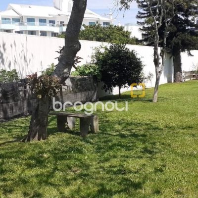 Casa com 114m², 3 quartos (sendo 1 suíte), 1 garagem, no bairro Ingleses do Rio Vermelho em Florianópolis