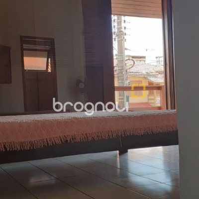 Casa com 114m², 3 quartos (sendo 1 suíte), 1 garagem, no bairro Ingleses do Rio Vermelho em Florianópolis