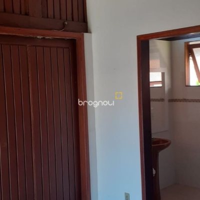 Casa com 114m², 3 quartos (sendo 1 suíte), 1 garagem, no bairro Ingleses do Rio Vermelho em Florianópolis