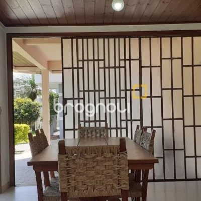 Casa com 114m², 3 quartos (sendo 1 suíte), 1 garagem, no bairro Ingleses do Rio Vermelho em Florianópolis